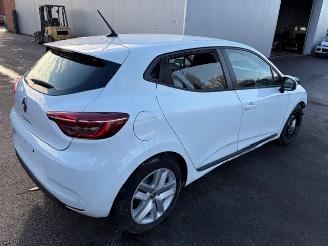 Renault Clio  picture 2