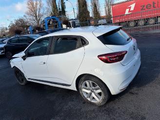 uszkodzony samochody osobowe Renault Clio  2021/12