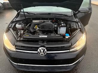 Volkswagen Golf  picture 14