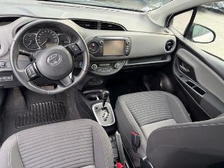 Toyota Yaris HYBRID AUTOMAAT picture 8
