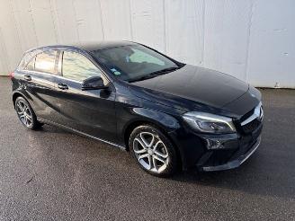 Mercedes A-klasse AUTOMAAT picture 2