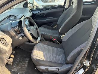 Peugeot 108  picture 7