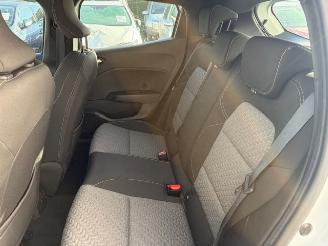 Renault Clio LIMITED picture 7