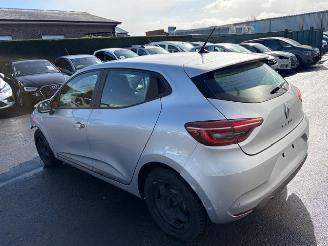 Coche accidentado Renault Clio  2021/9