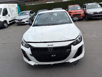 Peugeot 208  picture 5
