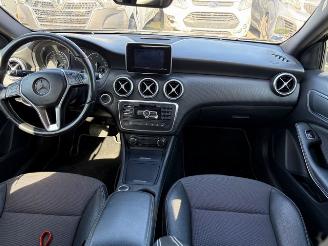 Mercedes A-klasse AUTOMAAT picture 6