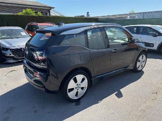 Schadeauto BMW i3 42.2kwh 170pk 2019/4