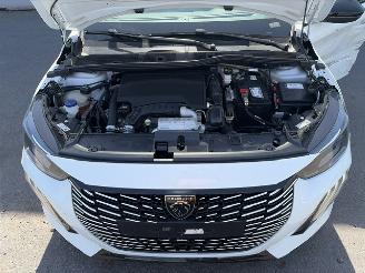 Peugeot 208 GT LINE picture 11