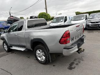 Voiture accidenté Toyota Hilux 4x4 2018/10