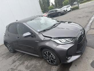 skadebil auto Toyota Yaris HYBRID AUTOMAAT 2020/10