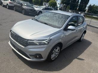 Vaurioauto  passenger cars Dacia Sandero  2021/5