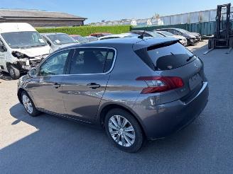 skadebil auto Peugeot 308  2018/4