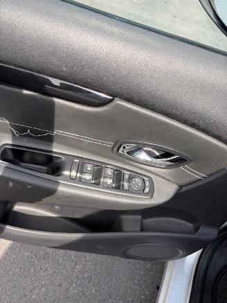 Renault Scenic  picture 9