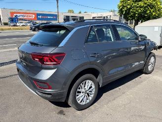 uszkodzony samochody osobowe Volkswagen T-Roc  2023/5