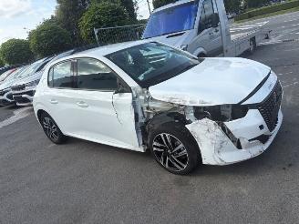 Peugeot 208  picture 3