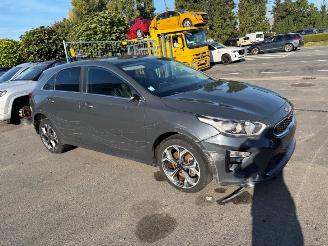 Kia Ceed  picture 2