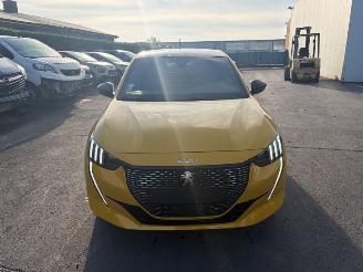 Peugeot 208 GT LINE picture 2