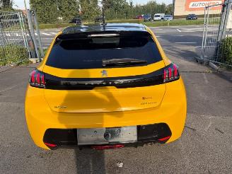 Peugeot 208 GT LINE picture 5