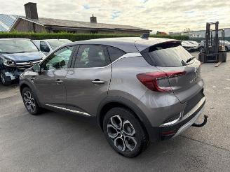 Unfallwagen Renault Captur  2023/6