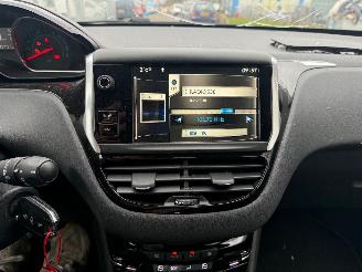 Peugeot 208 1.2 e-VTi Envy Automaat picture 15