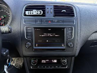 Volkswagen Polo 1.2 TSI Highline Automaat picture 15