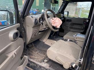 Jeep Wrangler UNLIMITED 3.8 Sahara picture 8