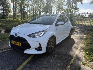 krockskadad bil auto Toyota Yaris 1.5 Hybrid Dynamic 2021/6
