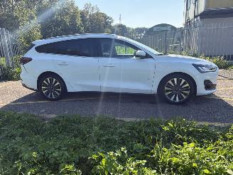 Ford Focus Wagon 1.0 Ecoboost Hybrid Titanium picture 7