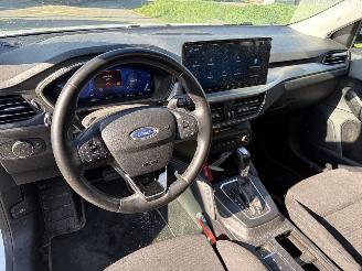 Ford Focus Wagon 1.0 Ecoboost Hybrid Titanium picture 12