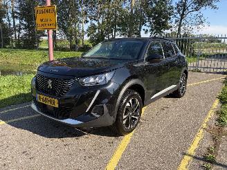 krockskadad bil auto Peugeot 2008 1.2 PureTech Allure 2022/11
