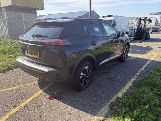 Peugeot 2008 1.2 PureTech Allure picture 5