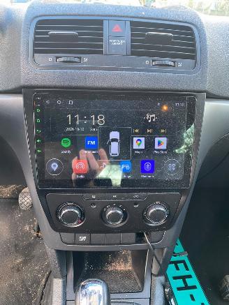 Skoda Yeti 1.2 TSI Active Plus picture 8