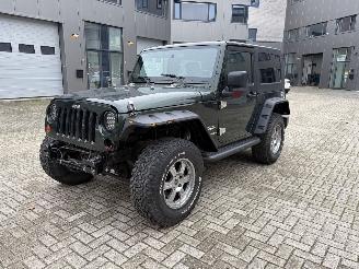  Jeep Wrangler 3.8 Sahara 2010/4