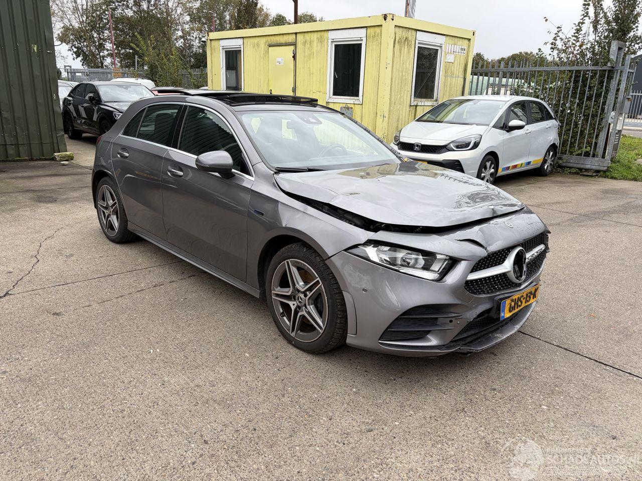 Mercedes A-klasse 250e Premium Plus AMG