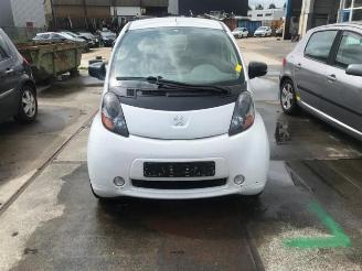 Peugeot iOn iOn, Hatchback 5-drs, 2010 iOn picture 6