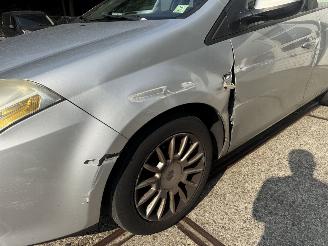 Fiat Bravo 1.4 Edizione Airco Rijdbare schade! picture 5