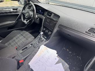 Volkswagen Golf 7.5 TSI GTE Rijdbare Schade! picture 19