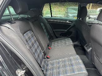 Volkswagen Golf 7.5 TSI GTE Rijdbare Schade! picture 18