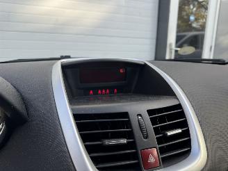 Peugeot 207 1.4 VTi XS Clima CruiseControl GEEN SCHADE! picture 18