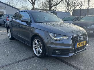 Audi A1 1.2 TFSI 2x s-line NAP Rijdbare schade! picture 18