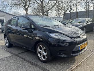 Ford Fiesta 1.25 Trend Airco gebruikerssporen! picture 10