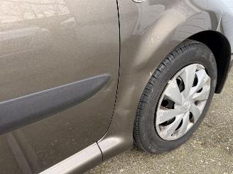 Toyota Aygo 1.0 VVT-i Now Airco NAP! picture 27