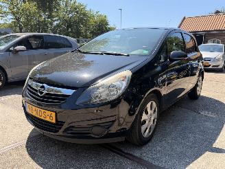 uszkodzony samochody osobowe Opel Corsa 1.2-16V Enjoy, handgeschakeld 2010/8