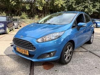 krockskadad bil auto Ford Fiesta 1.0 Ecoboost Titanium Motordefect 2012/1
