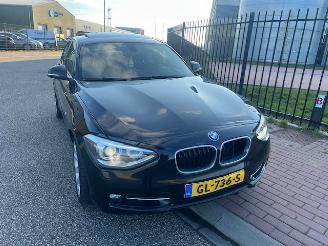 uszkodzony samochody osobowe BMW 1-serie AUTOMAAT XENON 2014/6