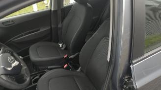 Hyundai I-10 1.0i Comfort deluxe 17000 km mooie auto! picture 11