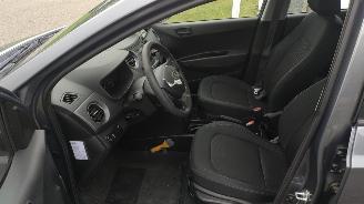 Hyundai I-10 1.0i Comfort deluxe 17000 km mooie auto! picture 15