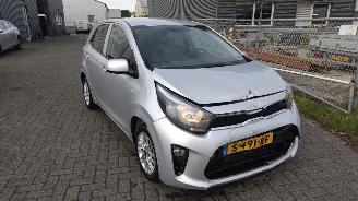 Vaurioauto  passenger cars Kia Picanto 1.0 DPi ComfortLine Luxe uitvoering!! mooie schade 2023/1