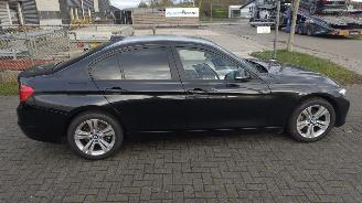 BMW 3-serie 320i executive automaat supermooie auto! picture 9