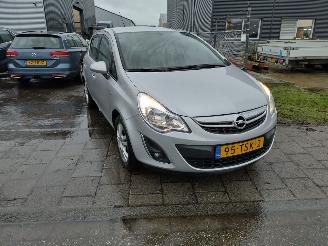 Voiture accidenté Opel Corsa 1.3 cdti ann. edition gebruikersschade 2012/1